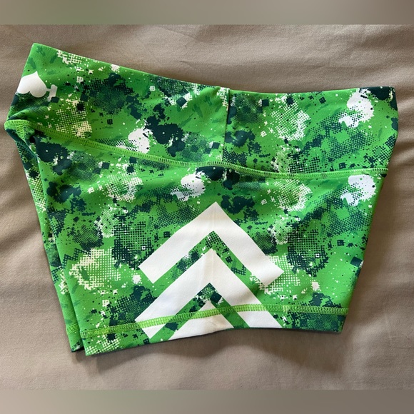 WOD bottom booty shorts - Picture 4 of 5